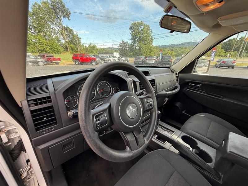 Jeep Liberty  2012