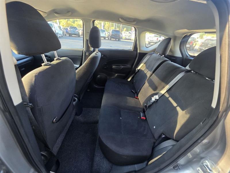 Nissan Versa Note S 2014