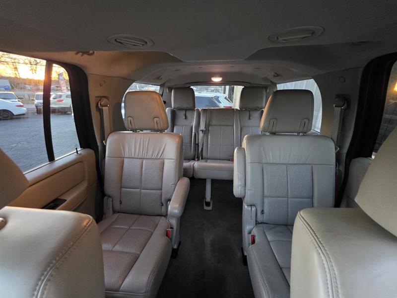 Lincoln Navigator L 2WD 2013