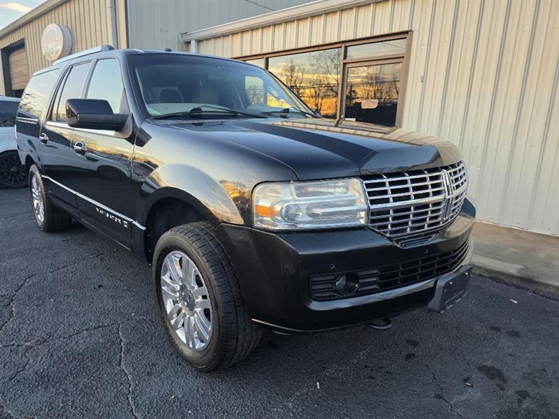 Lincoln Navigator L 2WD 2013