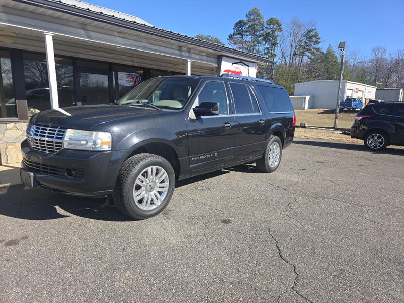 Lincoln Navigator L 2WD 2013