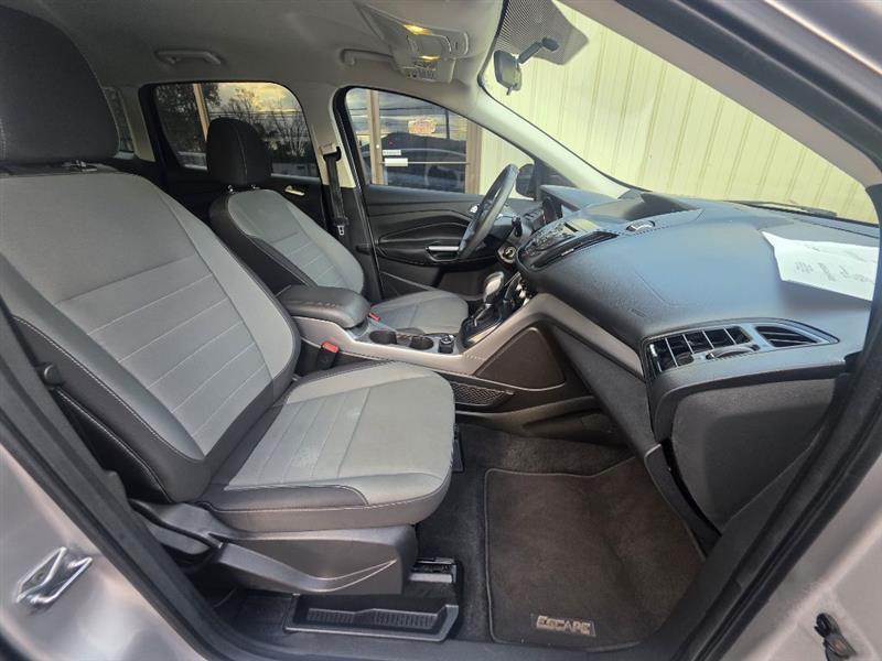 Ford Escape SE FWD 2016