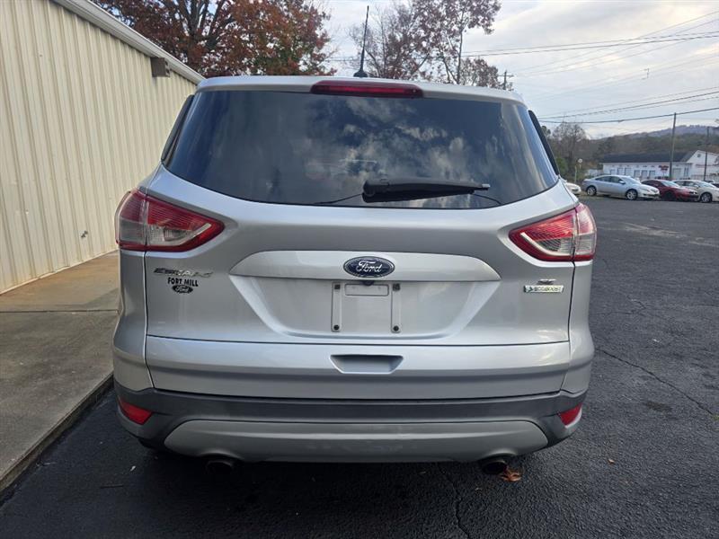 Ford Escape SE FWD 2016