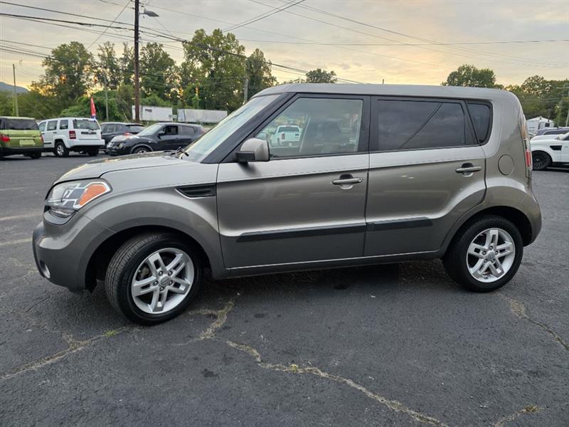 Kia Soul + 2011
