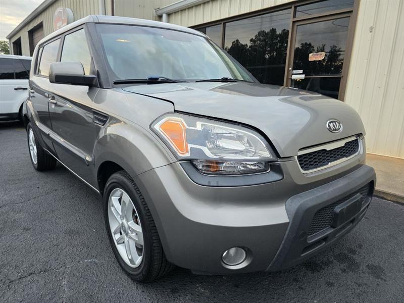 Kia Soul + 2011