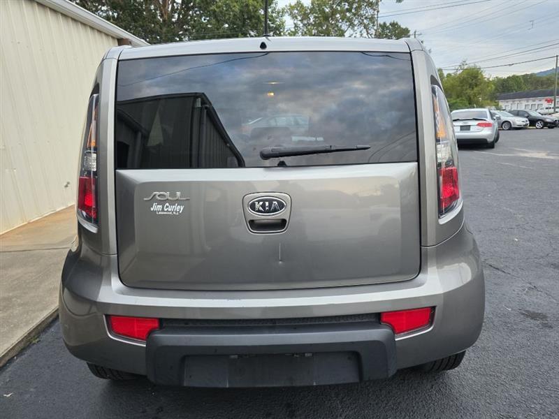 Kia Soul + 2011