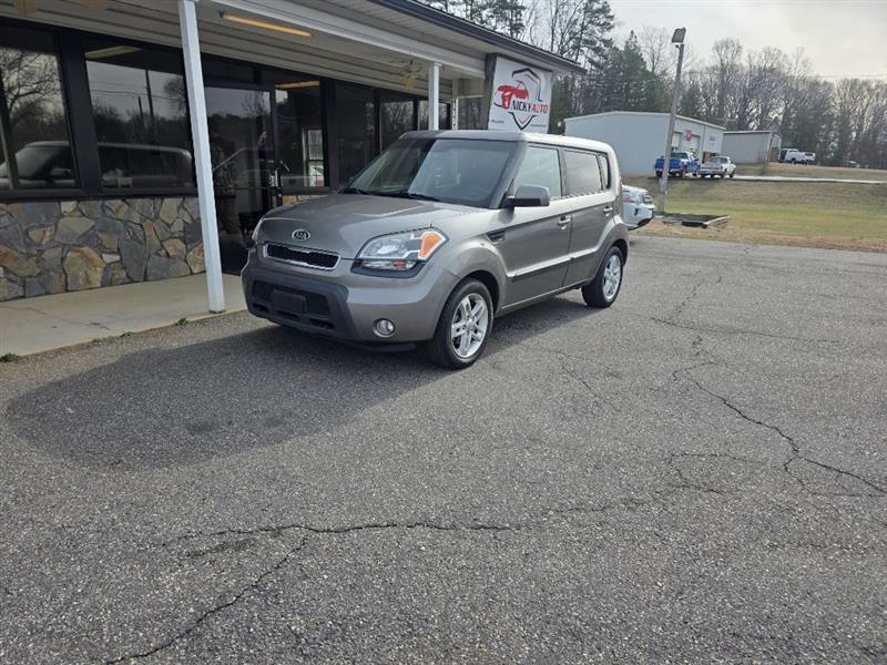 Kia Soul + 2011