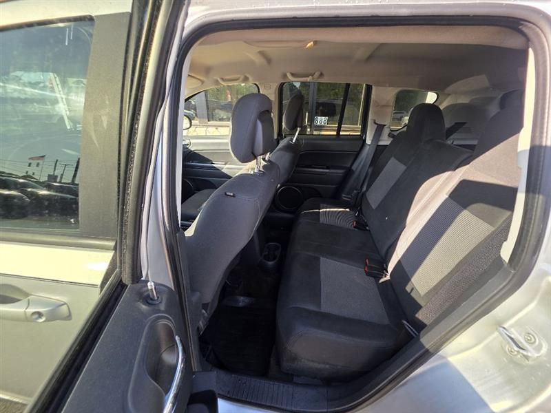 Jeep Compass Sport FWD 2013