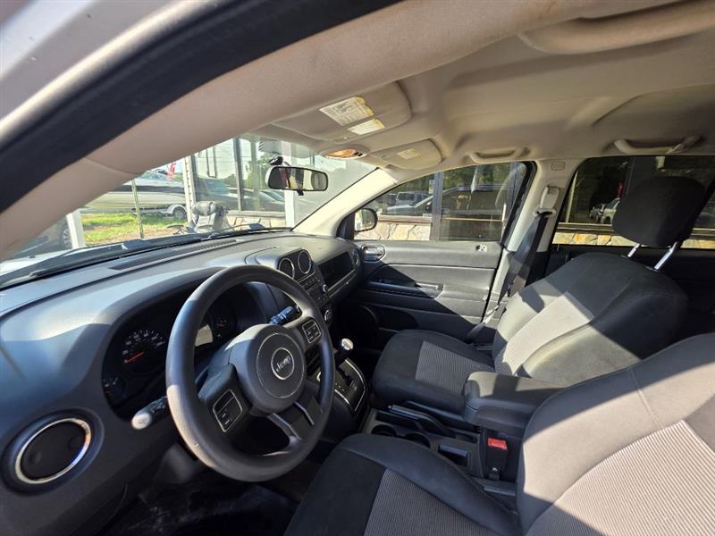 Jeep Compass Sport FWD 2013