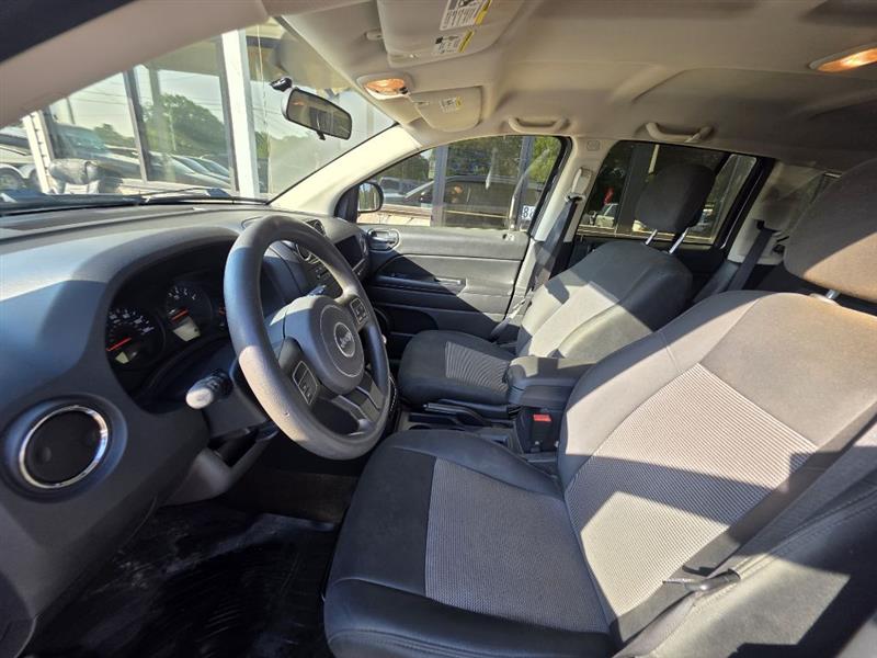 Jeep Compass Sport FWD 2013