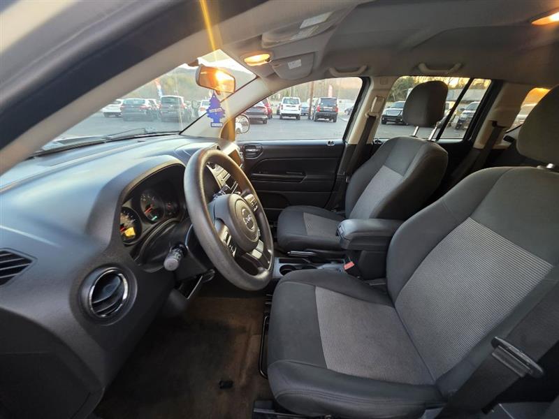 Jeep Compass Sport FWD 2013