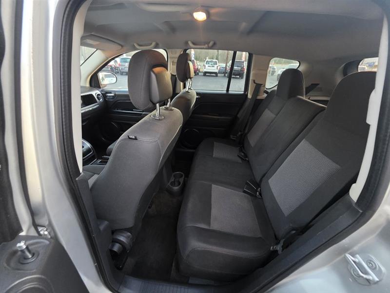 Jeep Compass Sport FWD 2013