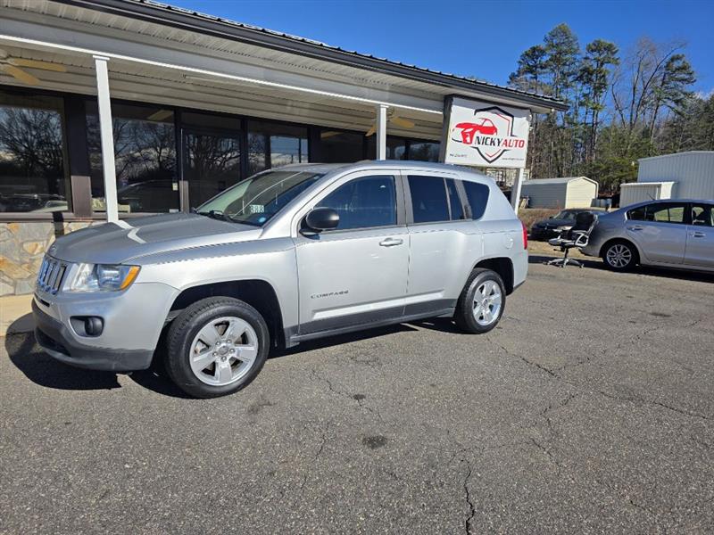 Jeep Compass Sport FWD 2013