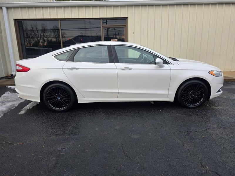 Ford Fusion SE 2014