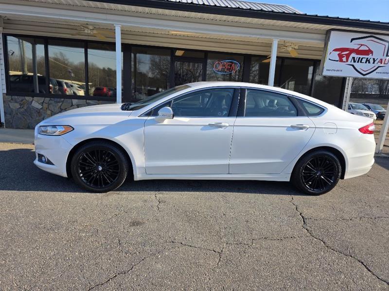 Ford Fusion SE 2014