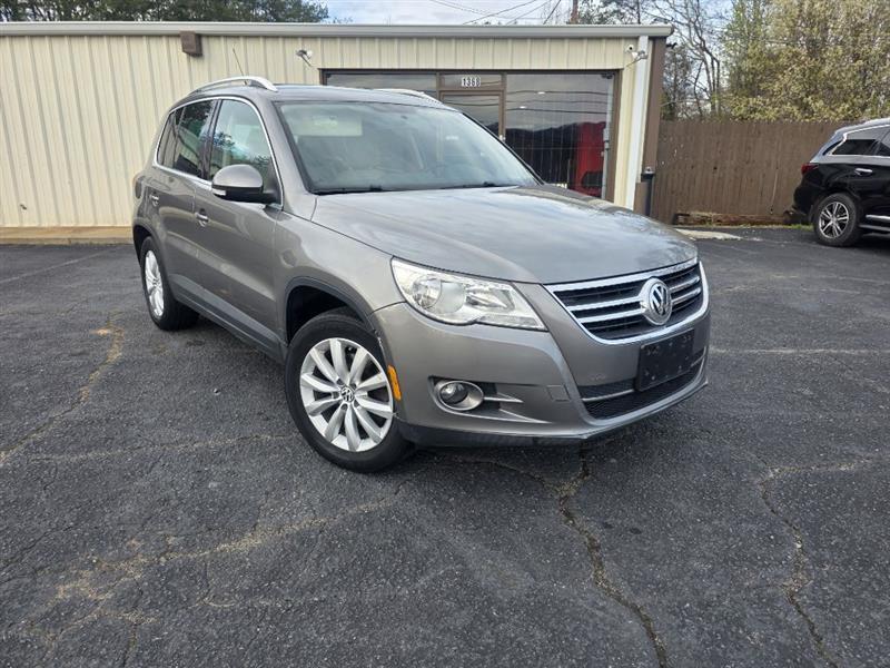 2011 Volkswagen Tiguan S - Photo 2