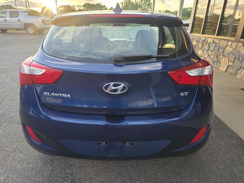 Hyundai Elantra GT  2013
