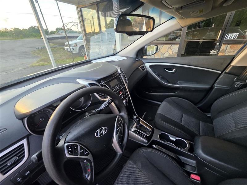 Hyundai Elantra GT  2013