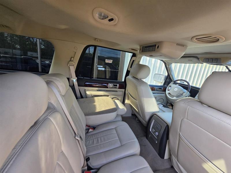 Lincoln Navigator  2003