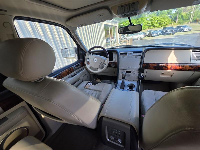 Lincoln Navigator  2003