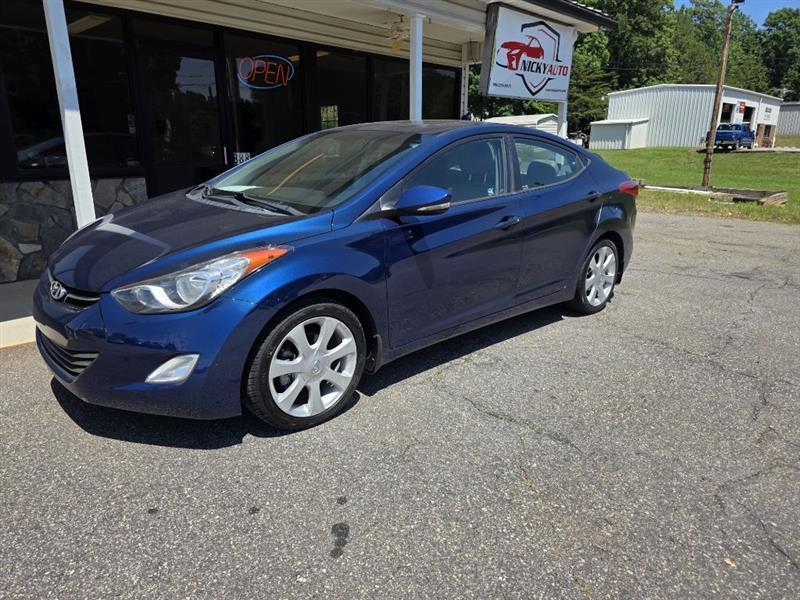 Hyundai Elantra GLS M/T 2013