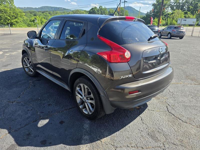 Nissan Juke S AWD 2013