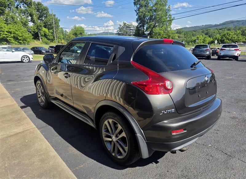 Nissan Juke S AWD 2013