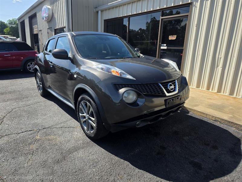 Nissan Juke S AWD 2013