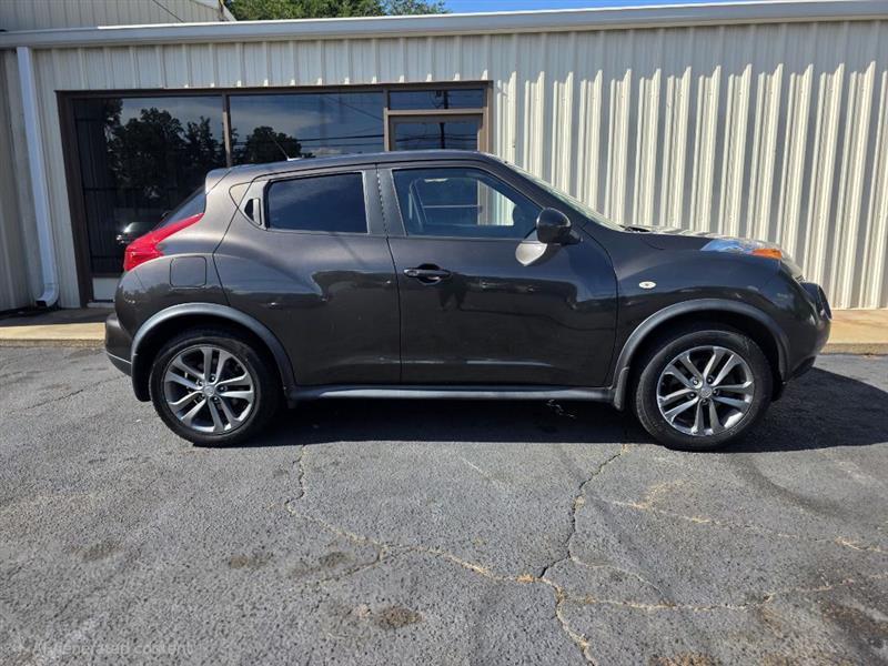 Nissan Juke S AWD 2013