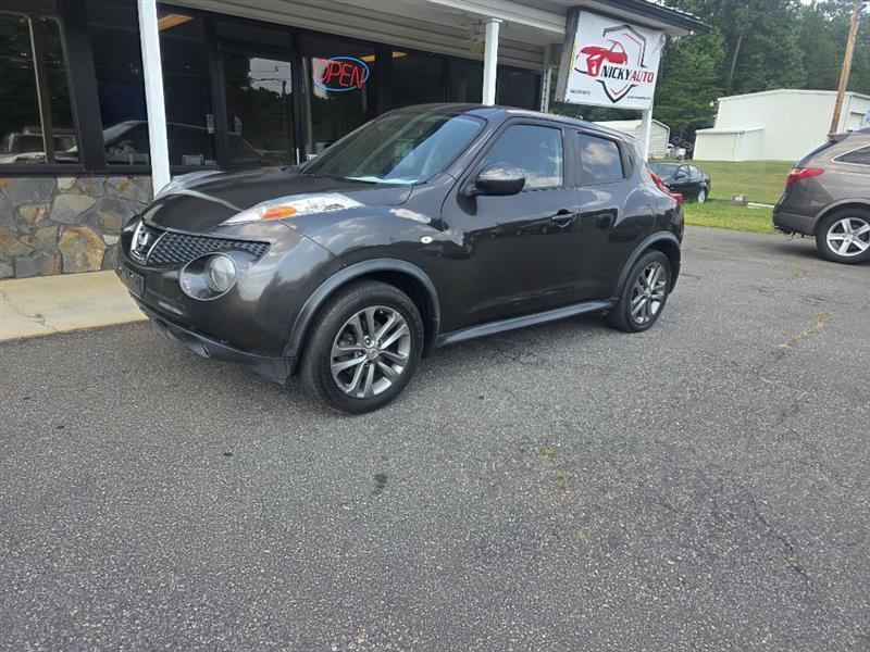 Nissan Juke S AWD 2013