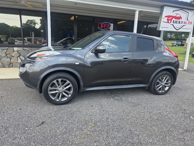 Nissan Juke S AWD 2013