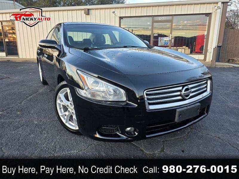 Nissan Maxima S 2012
