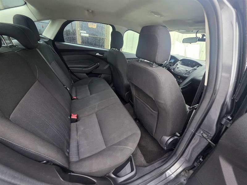 Ford Focus SE Sedan 2018