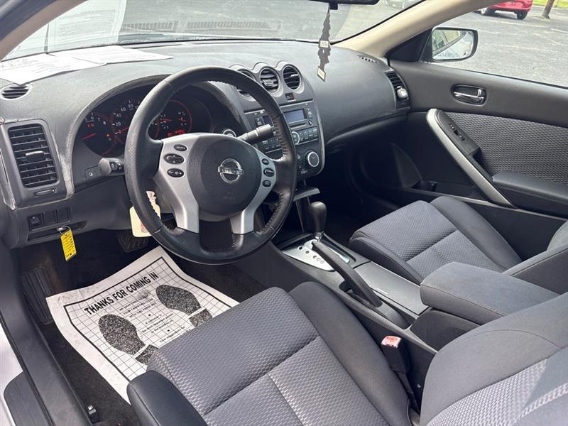 Nissan Altima 2.5 S Coupe 2009
