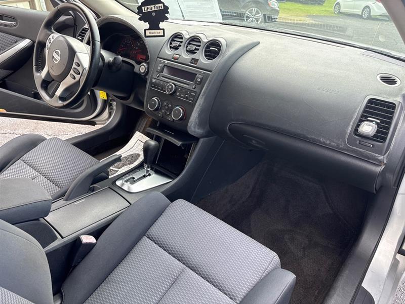 Nissan Altima 2.5 S Coupe 2009