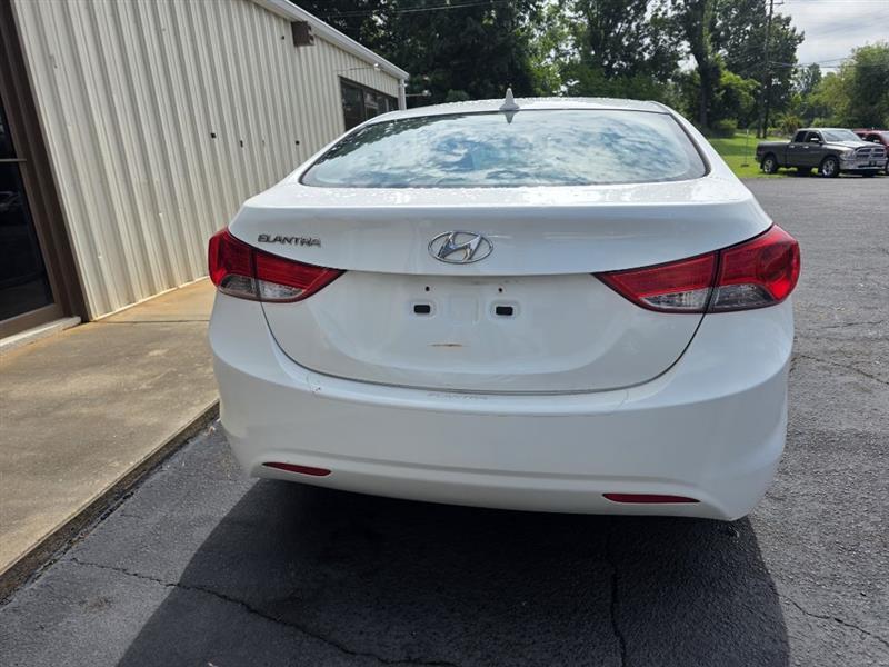 Hyundai Elantra GLS A/T 2012