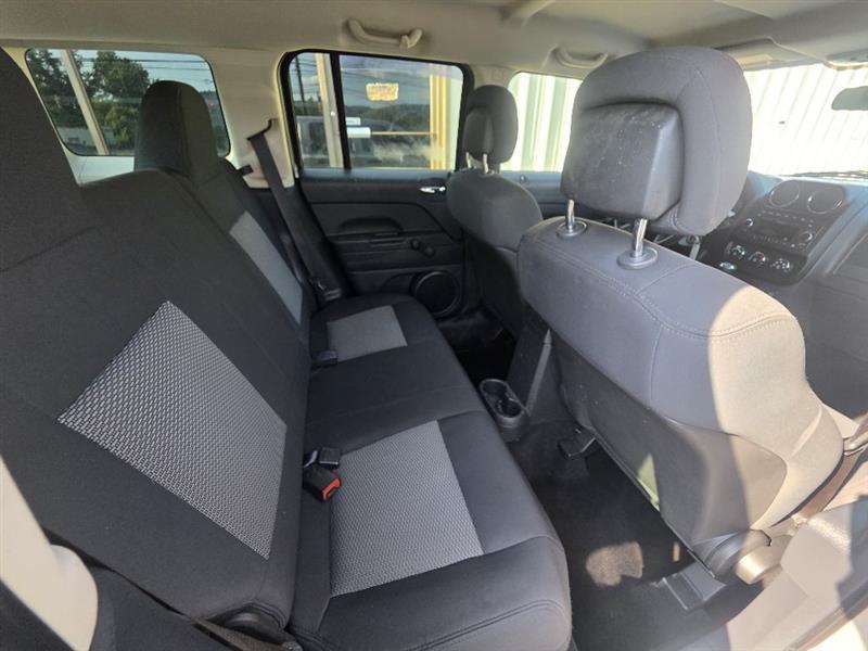 Jeep Patriot Sport 2WD 2010