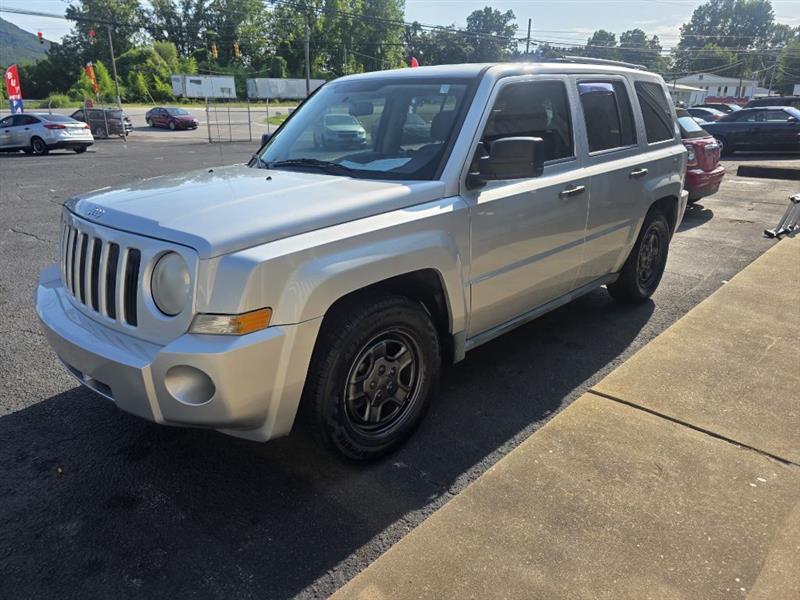 Jeep Patriot Sport 2WD 2010