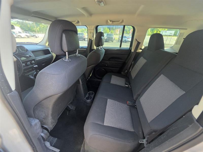 Jeep Patriot Sport 2WD 2010