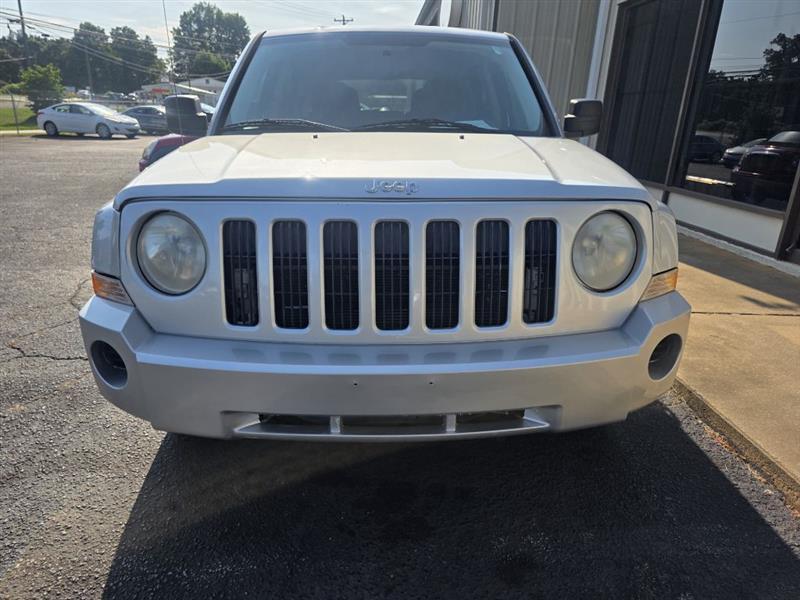Jeep Patriot Sport 2WD 2010