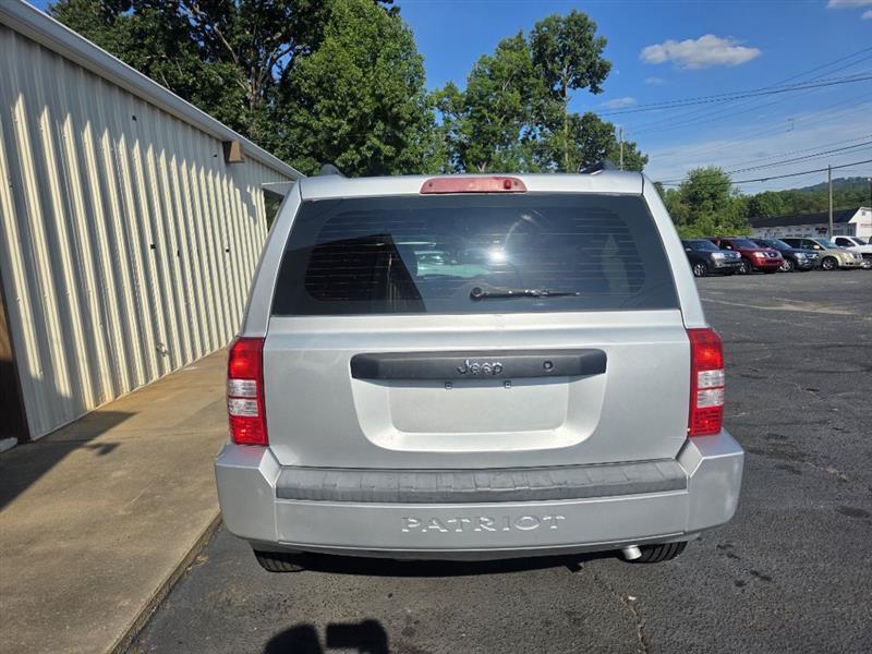 Jeep Patriot Sport 2WD 2010