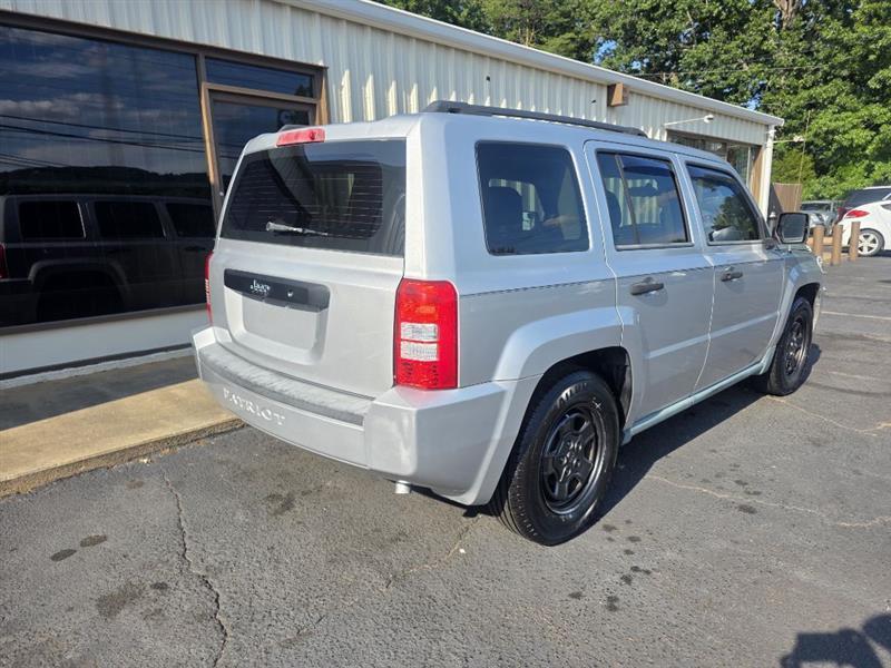 Jeep Patriot Sport 2WD 2010