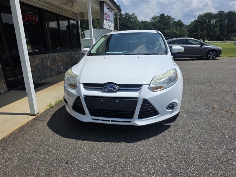 Ford Focus SE Hatch 2014