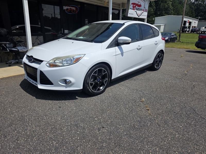 Ford Focus SE Hatch 2014