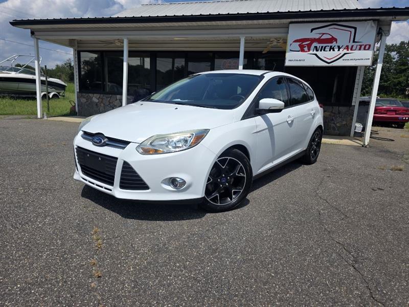 Ford Focus SE Hatch 2014