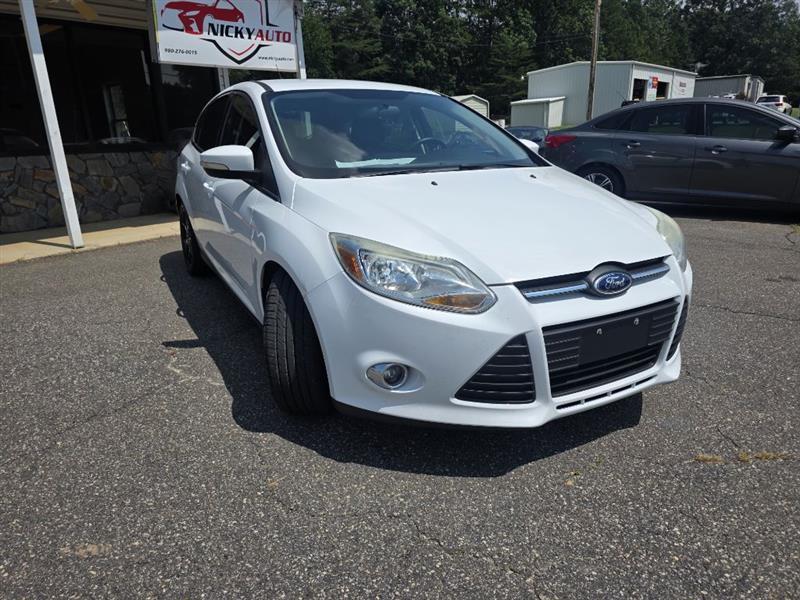 Ford Focus SE Hatch 2014