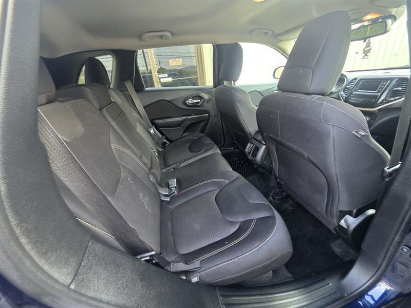 Jeep Cherokee Latitude 4WD 2015