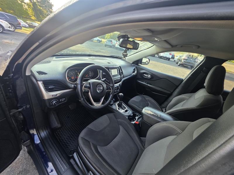 Jeep Cherokee Latitude 4WD 2015