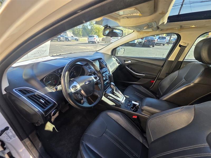Ford Focus Titanium Hatch 2014