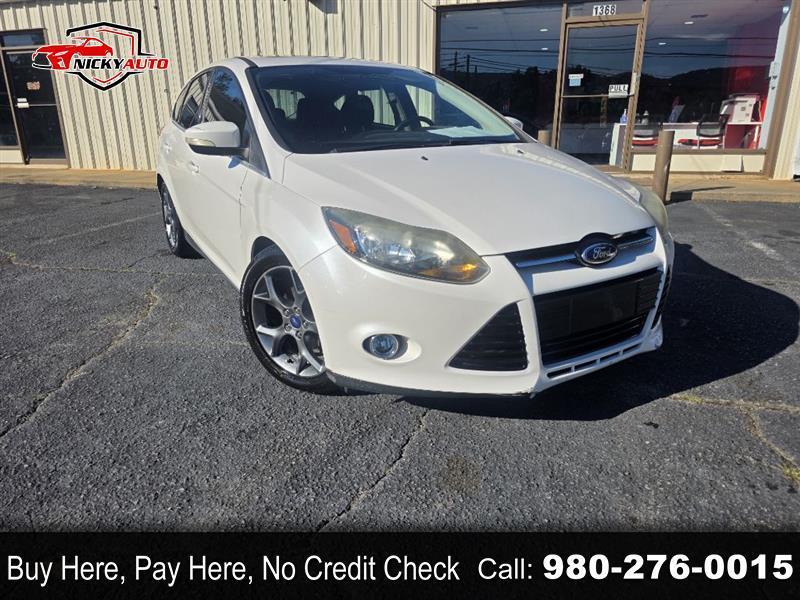 Ford Focus Titanium Hatch 2014